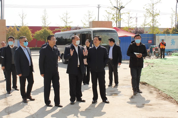 宿州市委書(shū)記史翔一行到徽鹽地產(chǎn)泗縣項目調研復工復產(chǎn)工作